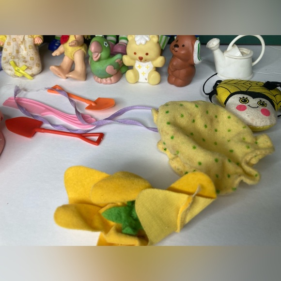 Vtg Strawberry Shortcake and Friends Lot of 7 Dolls and Accessories 70s 80s Toys - Picture 9 of 16